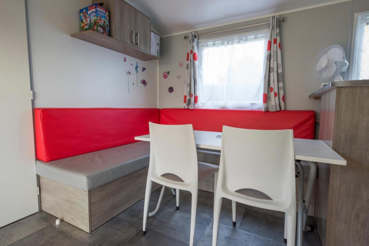 Hotel Le 934 Des Charmettes Les Mathes Exterior foto