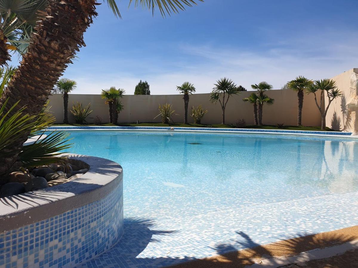 Hotel Le 934 Des Charmettes Les Mathes Exterior foto